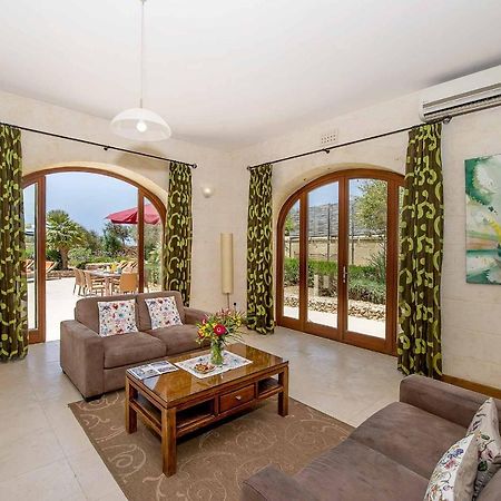 The Olives Holiday Home San Lawrenz Екстериор снимка